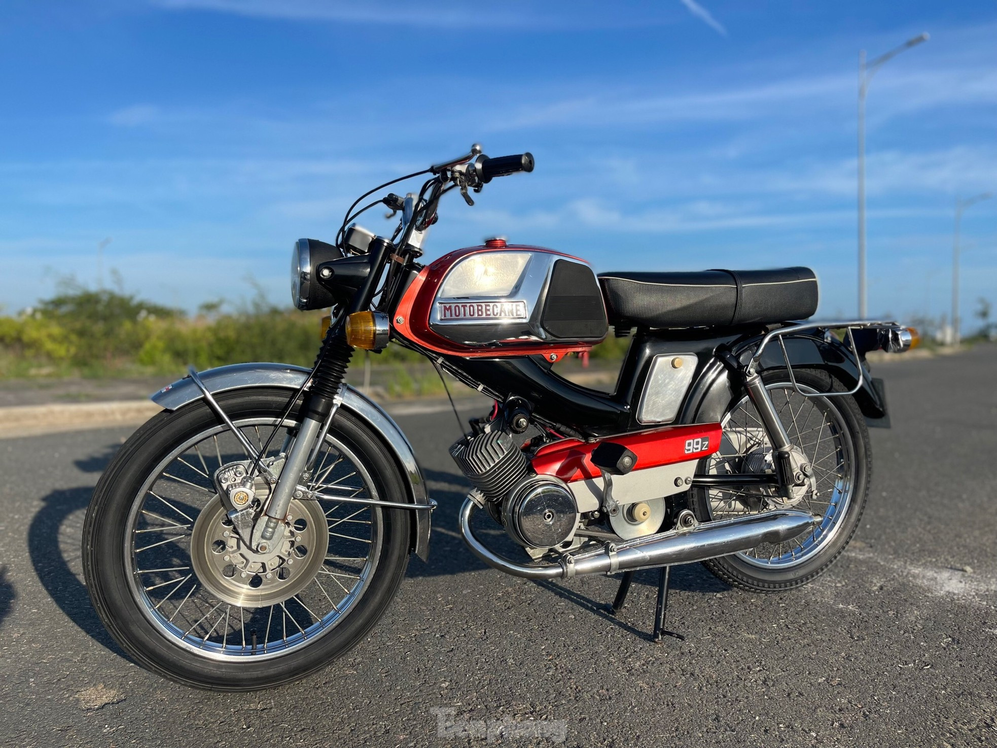 Xe máy cổ 'hiếm có khó tìm' của dân chơi Sài thành ảnh 16