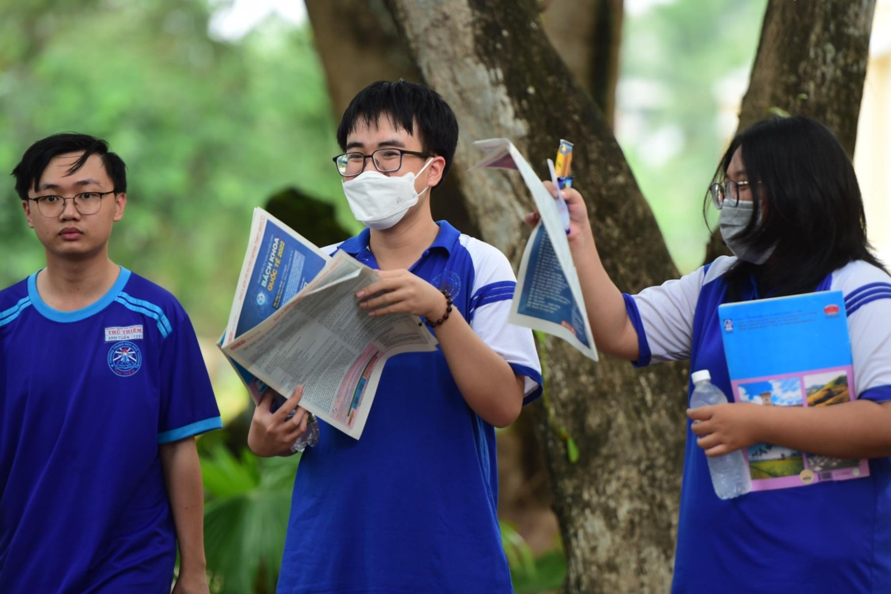 Đề thi môn Vật lý thi tốt nghiệp THPT 2023 chính thức