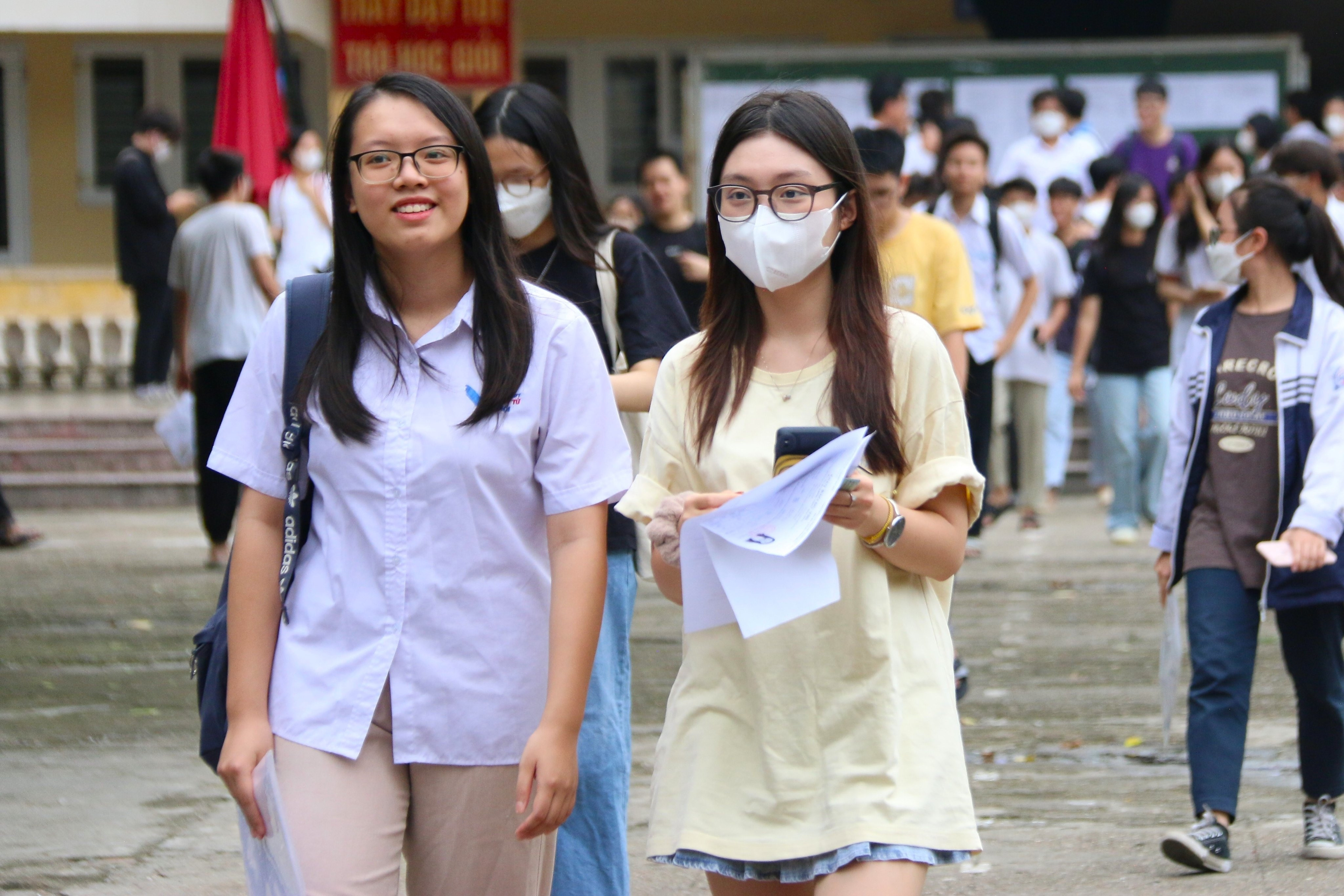 Đề tổ hợp các môn Khoa học tự nhiên thi tốt nghiệp THPT năm 2023