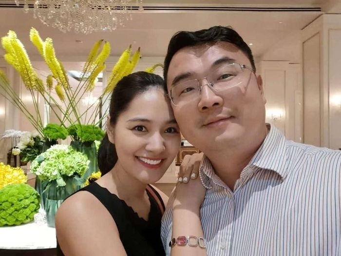 Hoa hậu Việt 1m8 lấy chồng Trung Quốc 1m86, con gái 10 tuổi có chiều cao cực phẩm, dự đoán tương lai 1m9 - Ảnh 13.