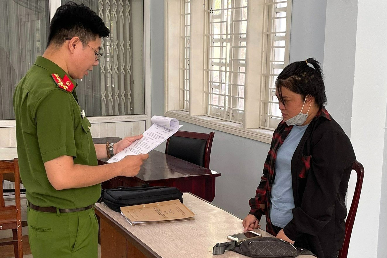 'Nổ' có chú làm giám đốc, lừa nhiều người hơn 16 tỷ đồng