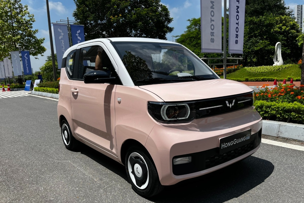 Xe điện mini Trung Quốc Wuling chốt giá từ 239 triệu, cao hơn kỳ vọng