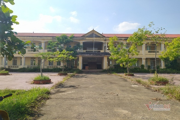 Trường học bị bỏ hoang ở Hà Tĩnh: Vì sao 5 năm chưa có phương án xử lý?