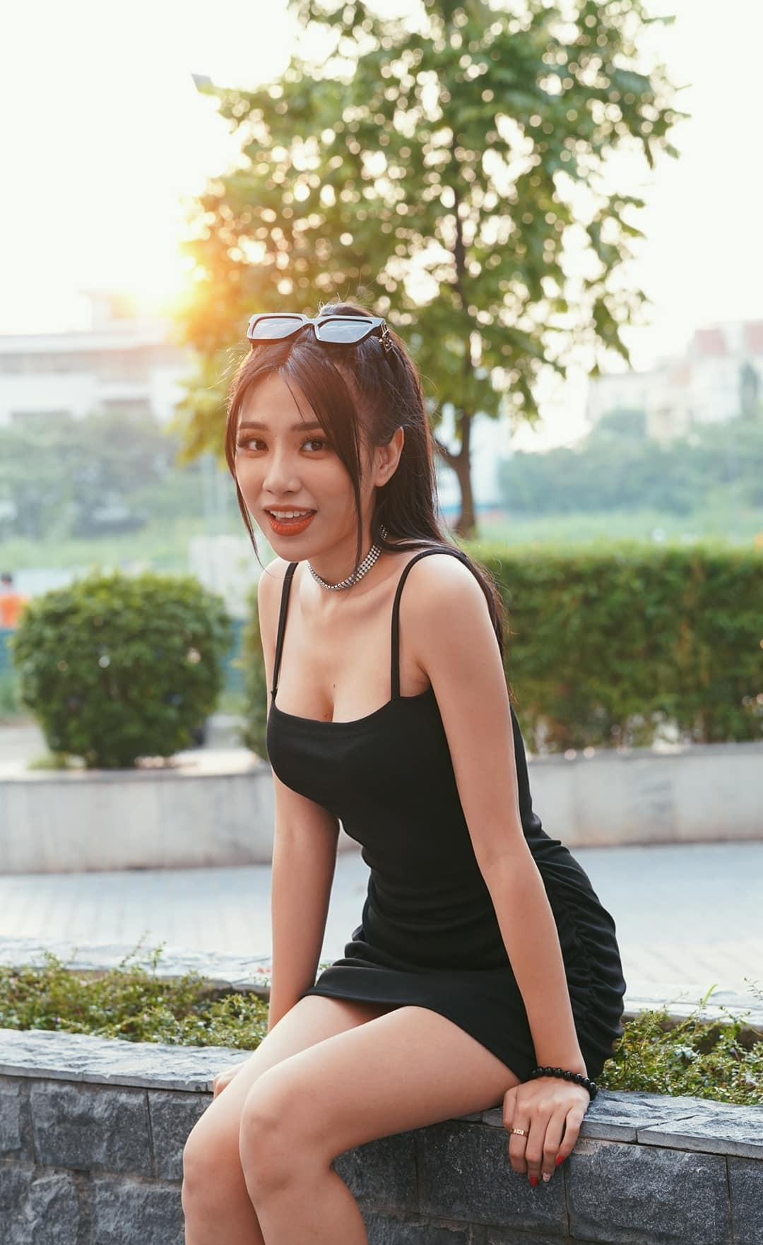 Cô Đào gây sóng gió cho hôn nhân của Công - Thành - Danh 'Gia đình mình vui bất thình lình' là ai? ảnh 11