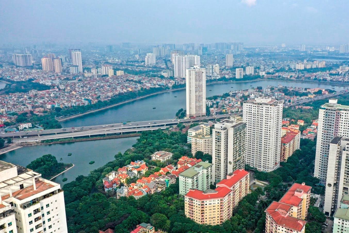 Real estate loses position as second biggest FDI sector