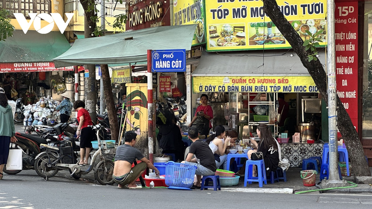 thuc pham duong pho va nguy co bung phat ngo doc mua nang nong hinh anh 17