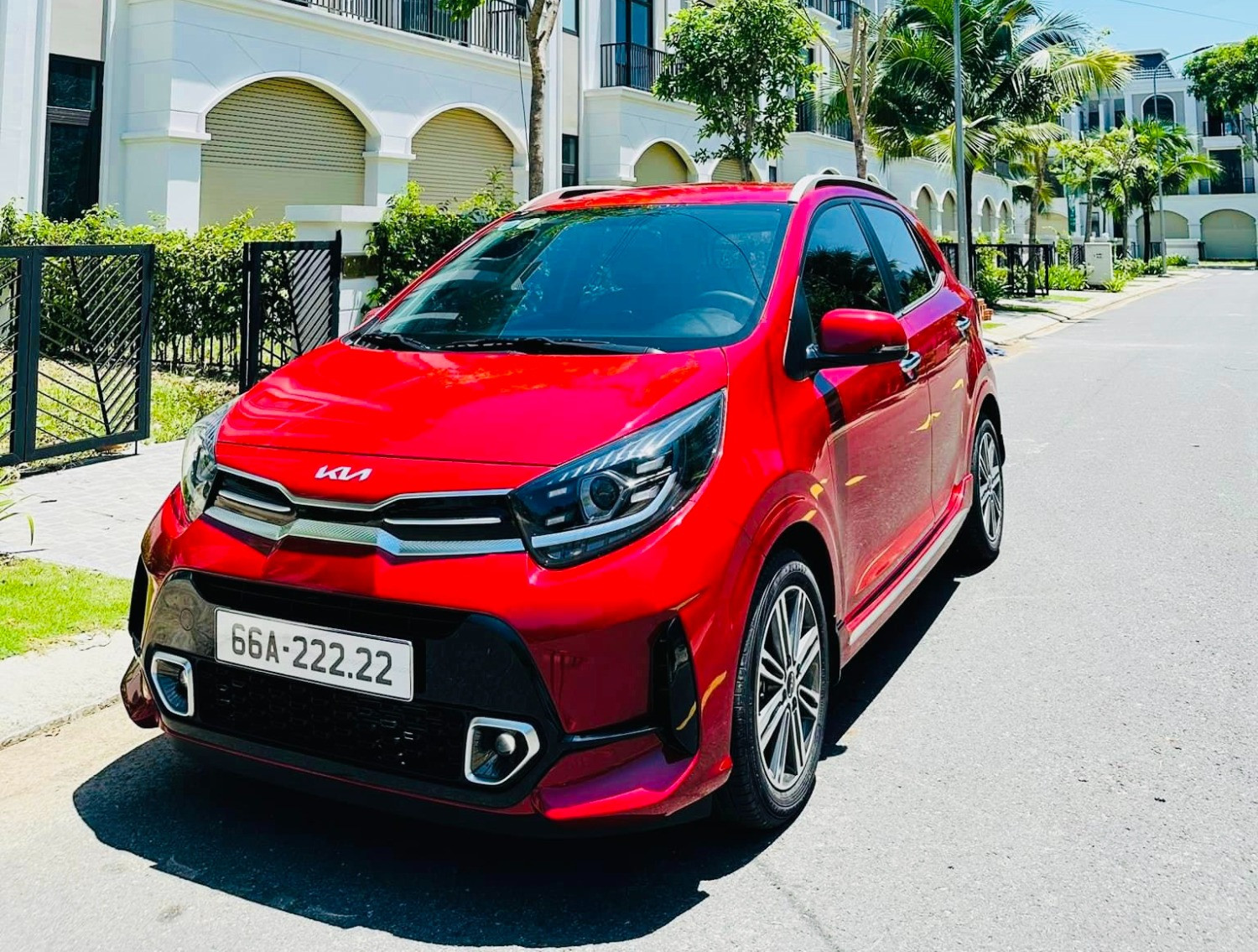 KIA Morning biển ngũ quý 2 đội giá lên đến 2 tỷ đồng