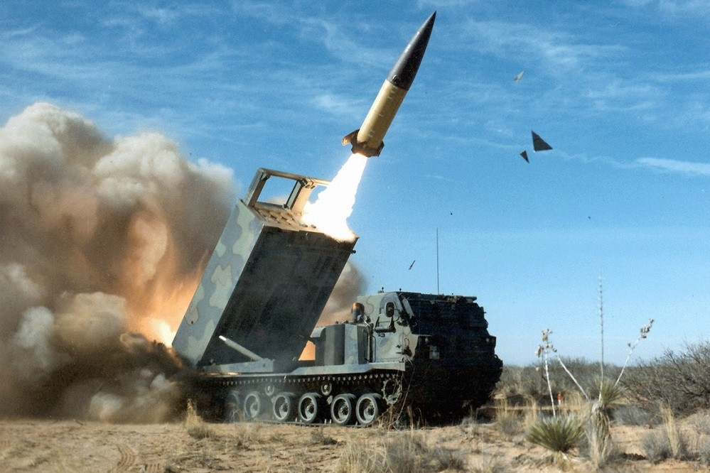 Mỹ bác tin cung cấp tên lửa tầm xa cho Ukraine