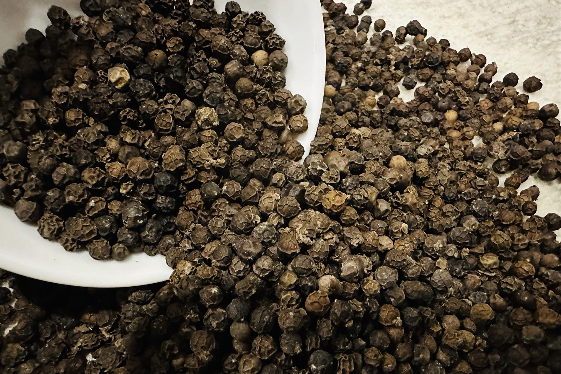 Pepper exports fall as speculators shift money into coffee