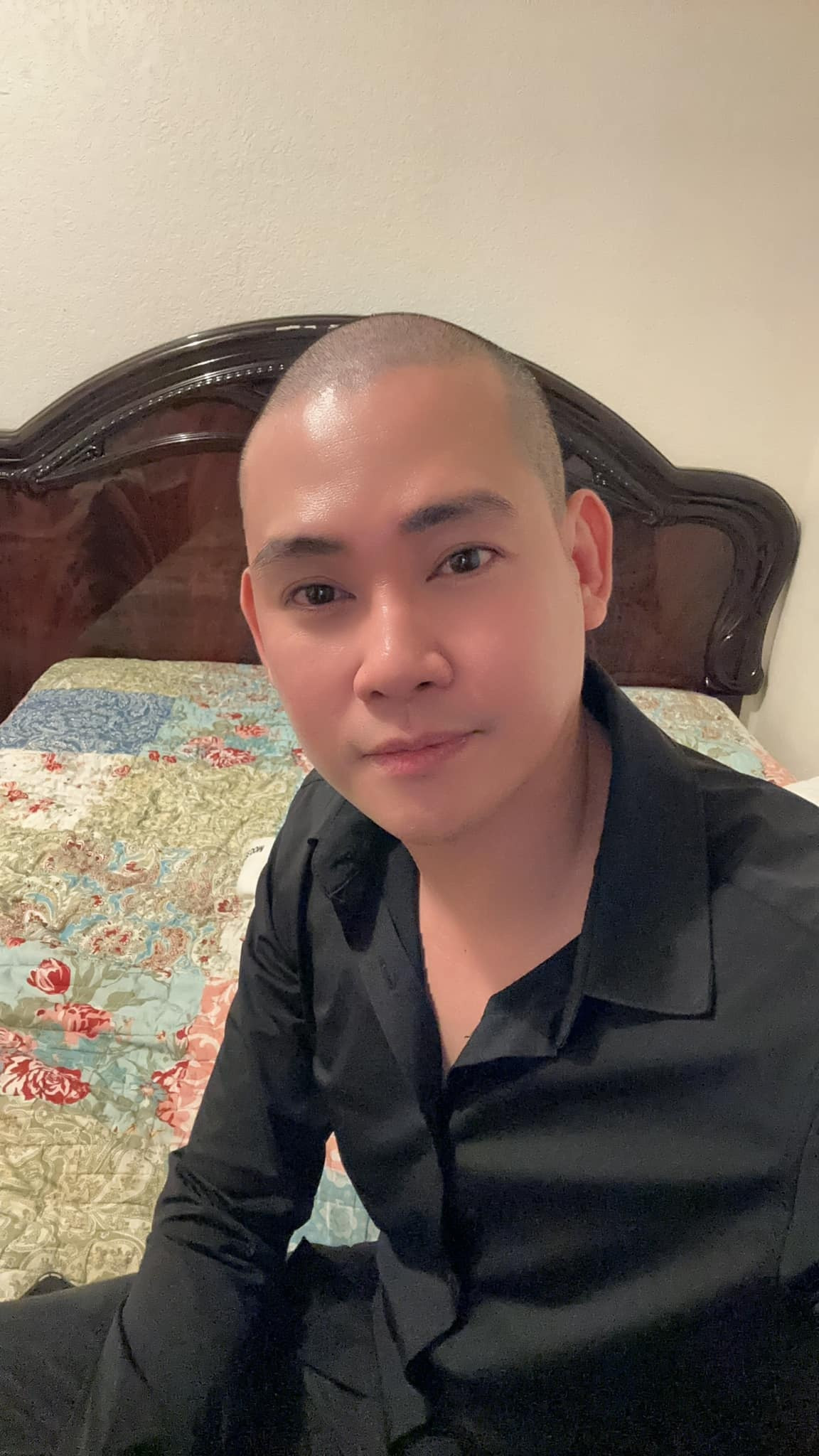 Phùng Ngọc Huy ở Mỹ: Bán hàng online mưu sinh, cạo đầu buông bỏ quá khứ - 1