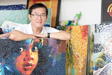 The man who brought Vietnamese ceramic paintings to the world