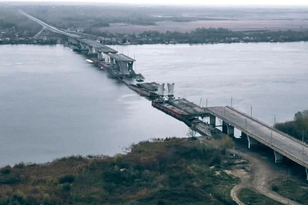 Video quân đội Nga nã pháo ngăn lính Ukraine vượt sông Kherson