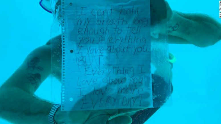 Chàng trai chết đuối vì cầu hôn bạn gái