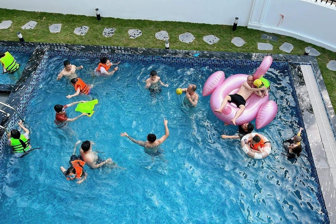 Hạ Long mất điện: Chủ villa vay trăm triệu mua máy phát, sợ khách tố lừa đảo