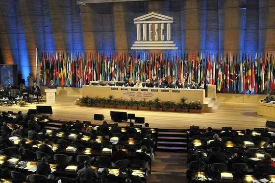 Trao truyền di sản giữa các thế hệ và thực hành trong đời sống đương đại