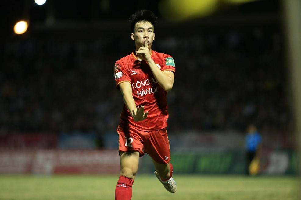 Bảng xếp hạng V-League 2023 vòng 11 mới nhất: CAHN chỉ còn kém Thanh Hóa 1 điểm