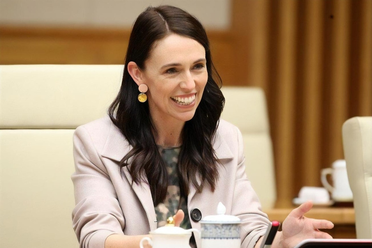 Cựu Thủ tướng New Zealand Ardern được phong Quý bà