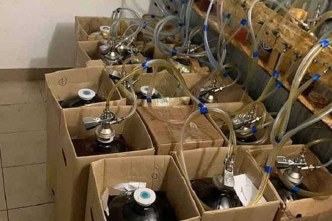 18 người tử vong do ngộ độc rượu, Nga bắt chủ hãng rượu để điều tra