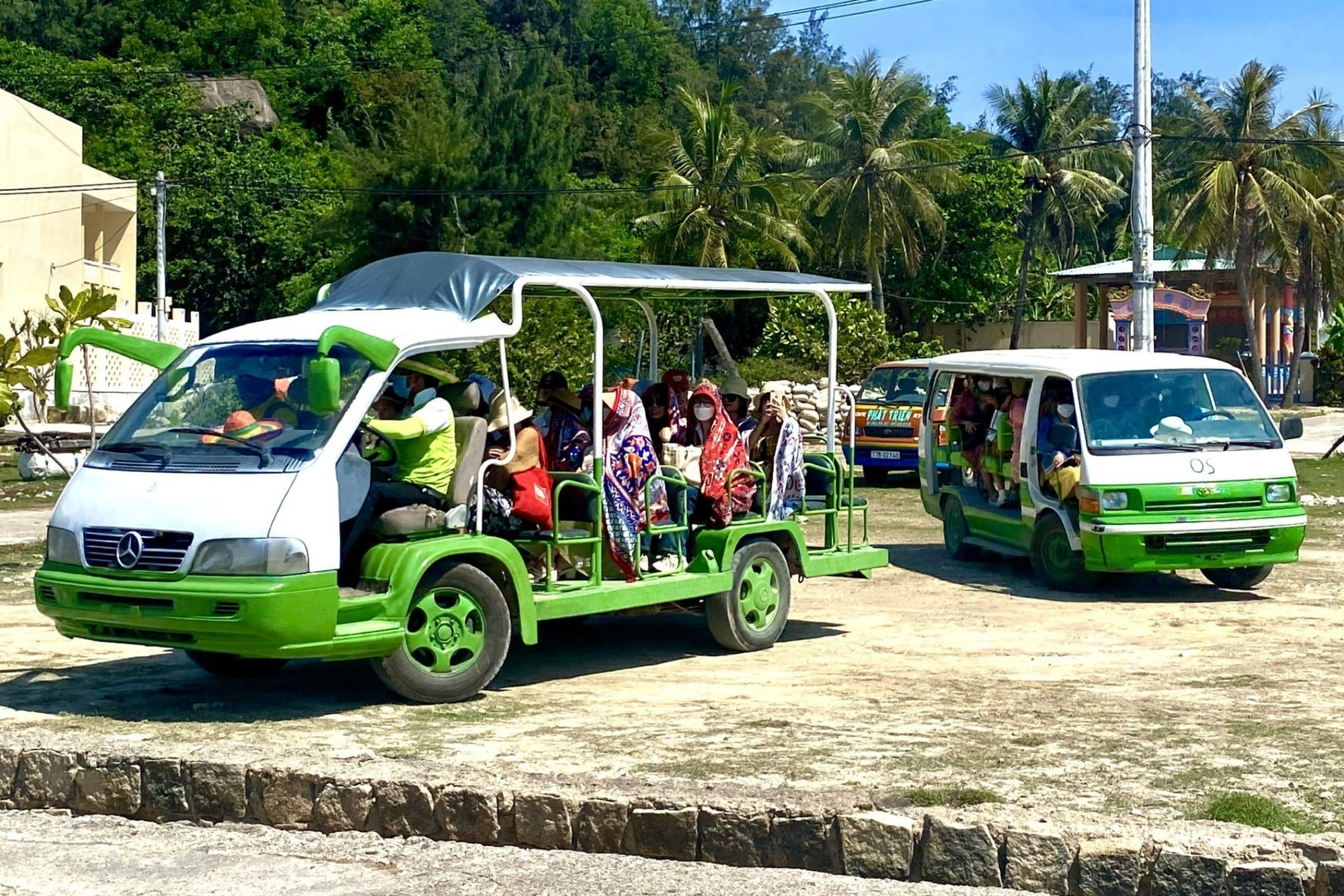 Hàng loạt xe tự chế '3 không' tung hoành ở Bình Định