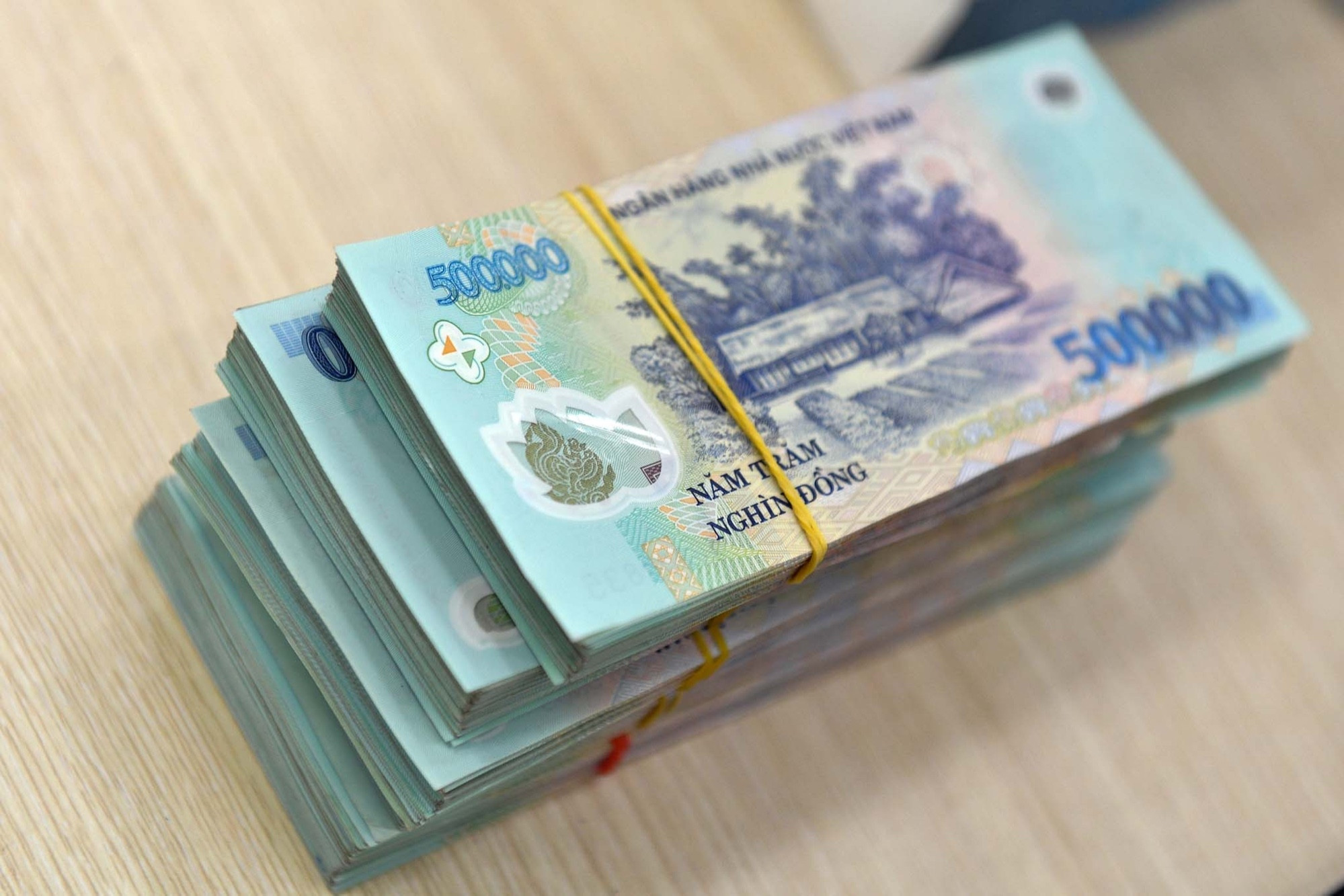 Lãi suất ngân hàng hôm nay 7/6: Thêm hai nhà băng giảm, gửi đâu cao nhất?
