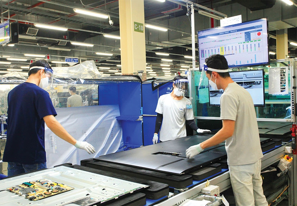 Vietnam cautious over trade deficit rise with South Korea