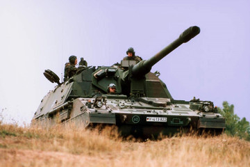 Pháo binh Nga bắn cháy khí tài Đức gần ‘chảo lửa’ Bakhmut