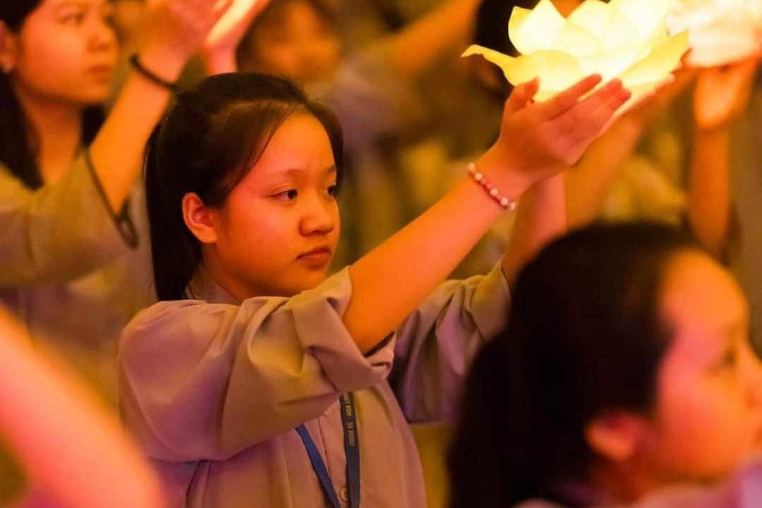 'Ca nương nhỏ tuổi nhất Việt Nam' Tú Thanh qua đời vì tai nạn giao thông