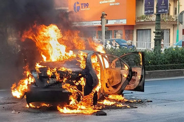 Công an khuyến cáo cách phòng cháy ô tô, xe máy khi trời 'đổ lửa'