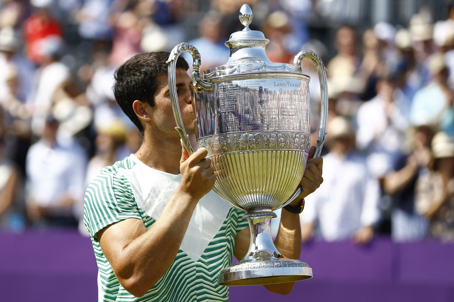 Carlos Alcaraz đến Wimbledon: Tất cả vì vinh quang
