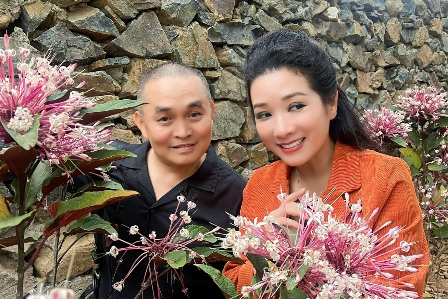 Nỗi khổ của Thanh Thanh Hiền khi đặt cạnh Xuân Hinh