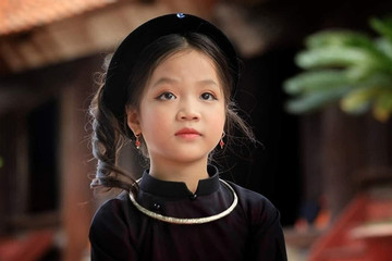 Tiếc thương 'Ca nương nhỏ tuổi nhất Việt Nam' đáng yêu, đa tài