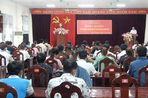 Điện Biên ưu tiên phát triển đảng viên người dân tộc thiểu số