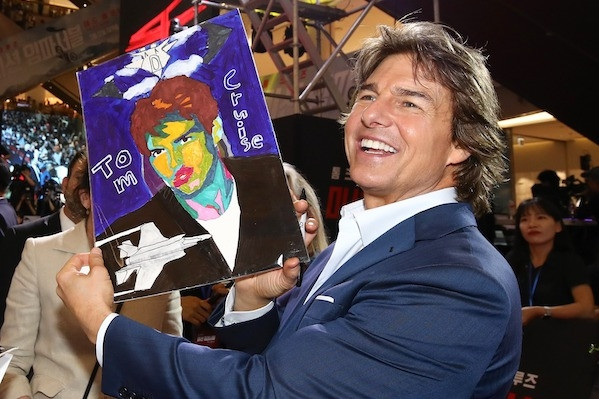 Doanh thu phim nửa năm không như kỳ vọng, lại trông chờ vào Tom Cruise