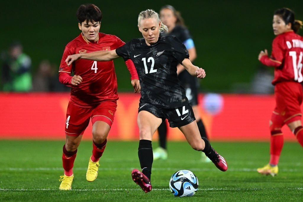 HLV New Zealand vui hết cỡ sau trận thắng tuyển nữ Việt Nam