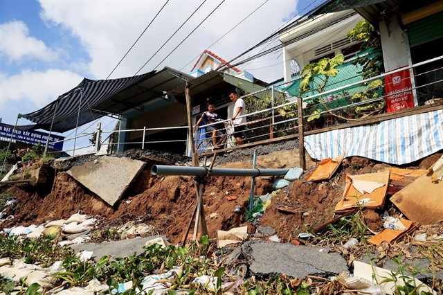 Living in fear: Mekong Delta’s houses collapse due to rampant erosion