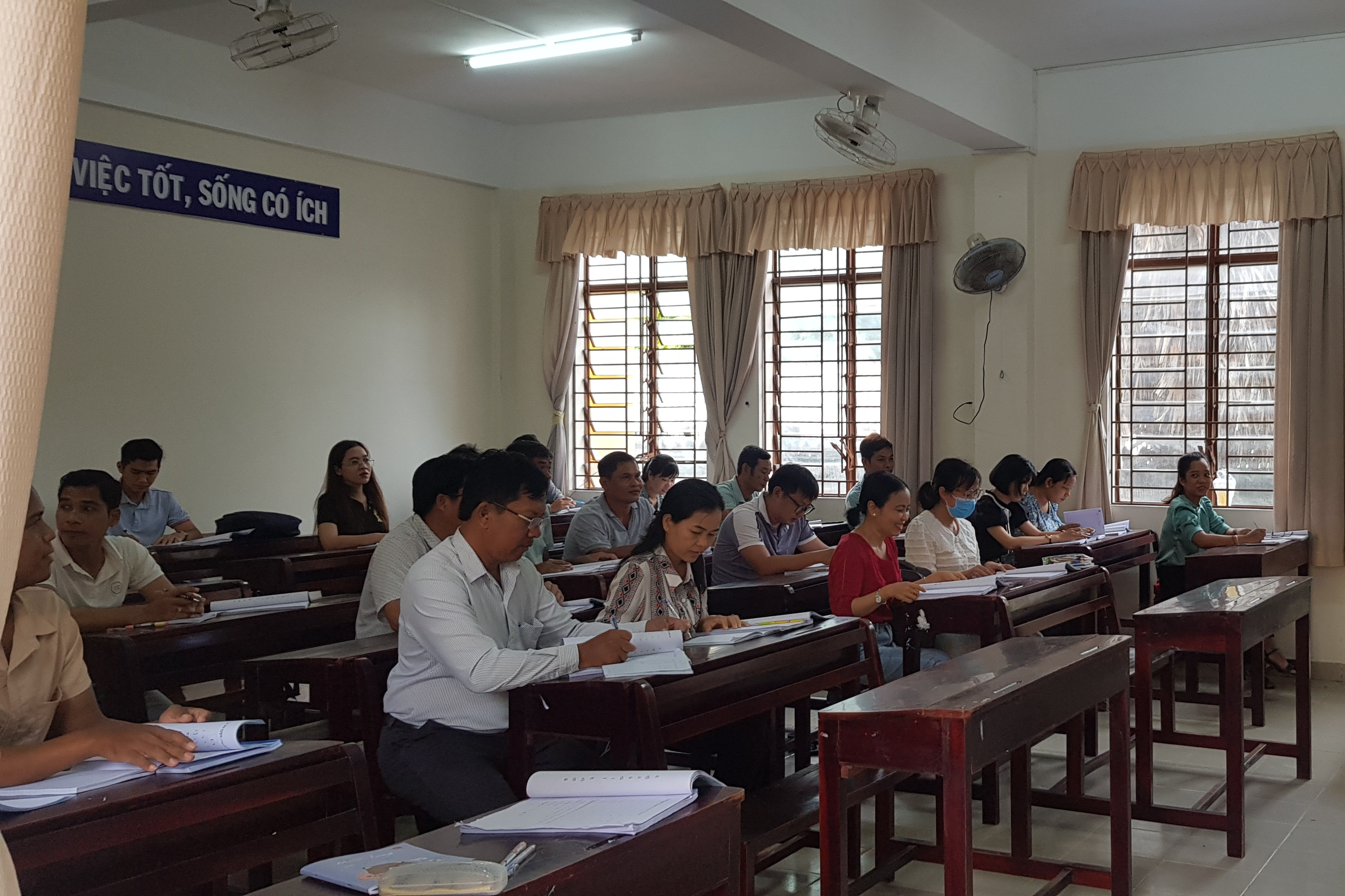 Sóc Trăng chú trọng đào tạo tiếng Khmer cho cán bộ, công chức, viên chức