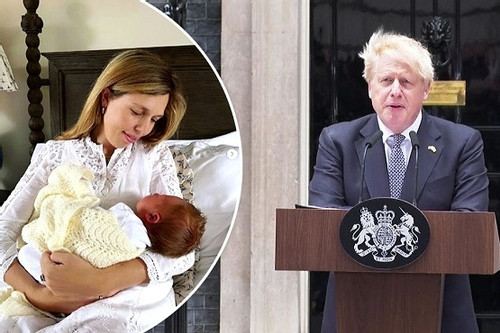 Cựu Thủ tướng Anh Boris Johnson chào đón con thứ 8