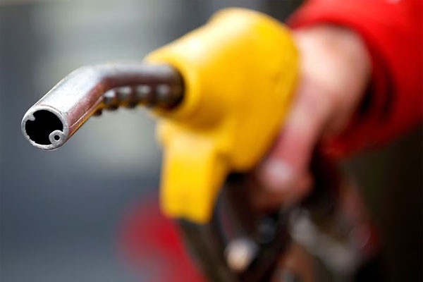 Giá xăng dầu hôm nay 13/7: Tăng cao, vượt mốc 80 USD/thùng