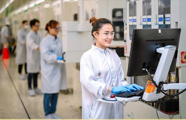 Intel to pour more investment in Vietnam hinh anh 1