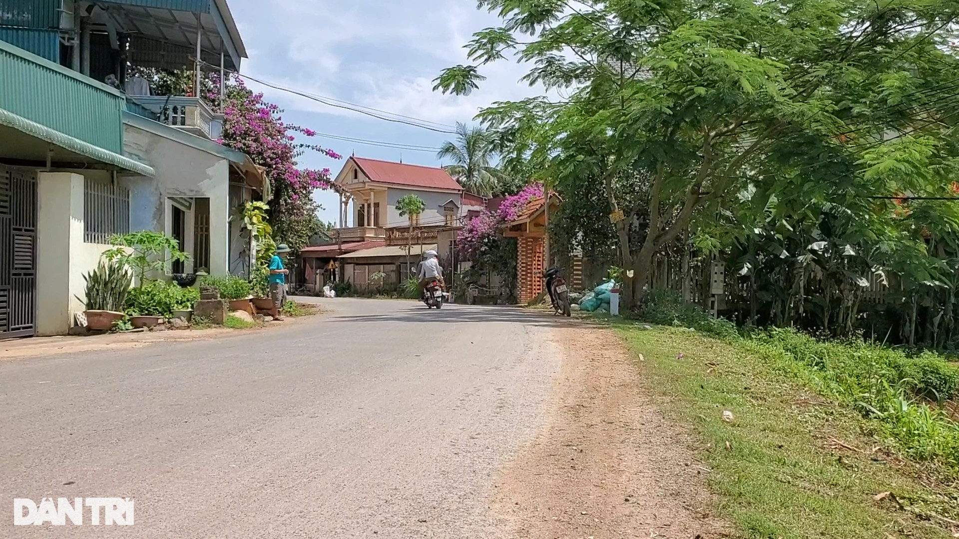 Ly kỳ chuyện hào thành ở kinh đô thời loạn - 4