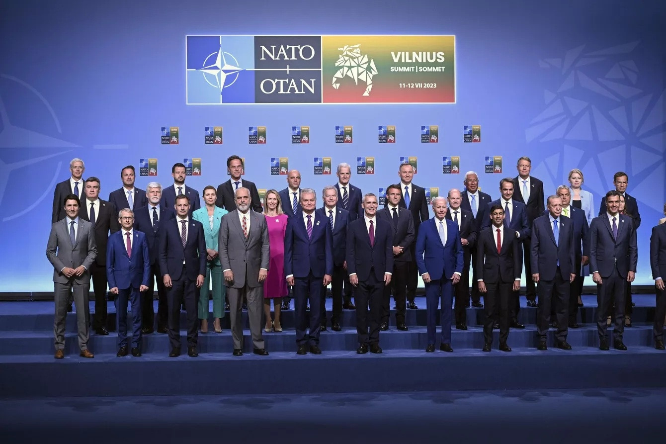 NATO tăng quân ở Đông Âu, bày tỏ quan ngại việc Nga hợp tác với Belarus