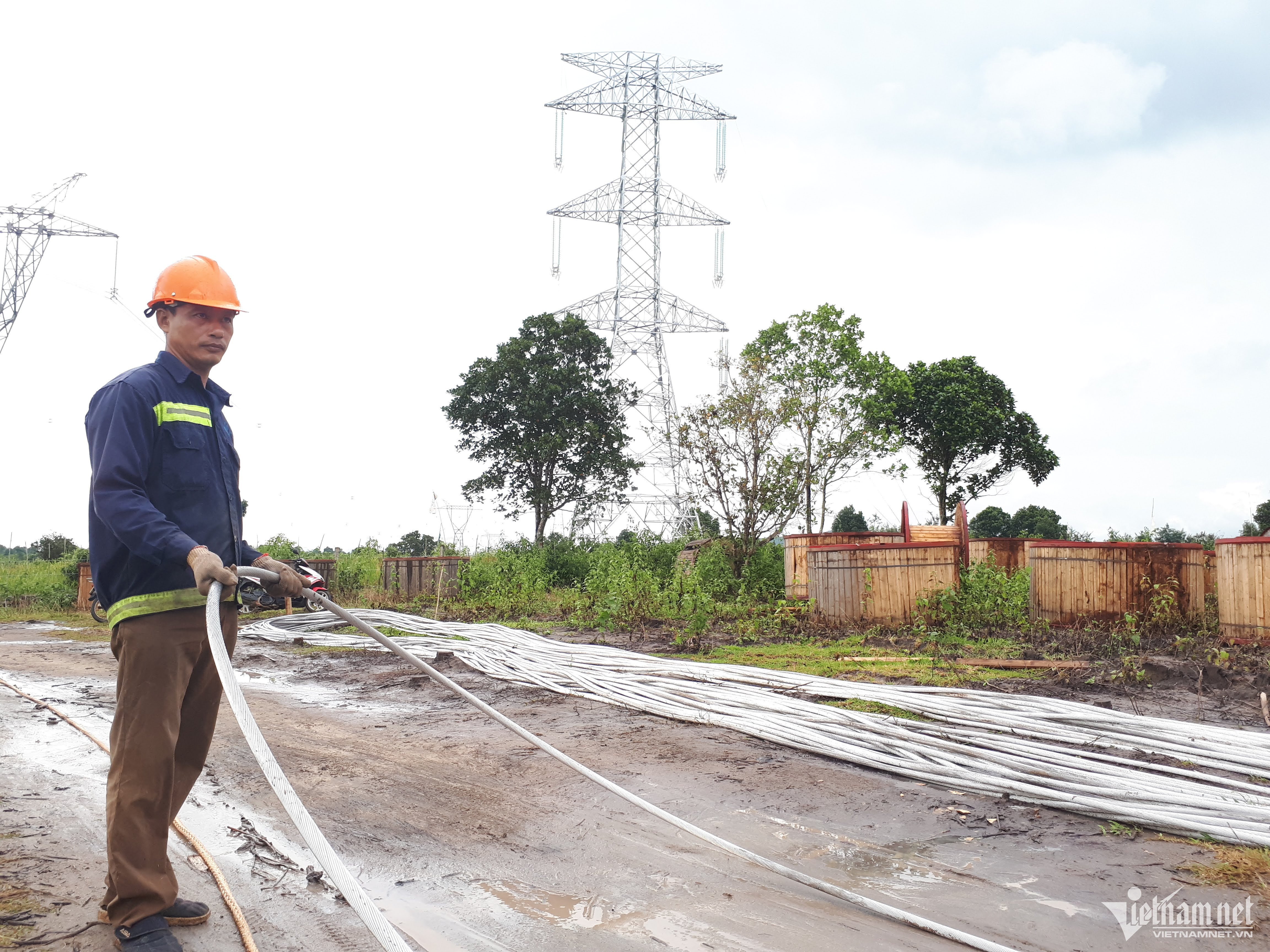 Thanh tra thiếu điện: Cắt điện không báo trước diễn ra trên diện rộng