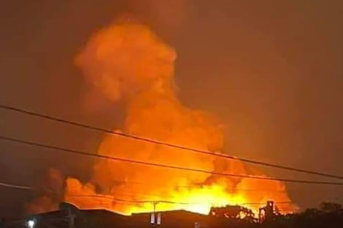 Hà Nội: Cháy lớn tại công ty sản xuất gỗ dán đang bị đình chỉ hoạt động