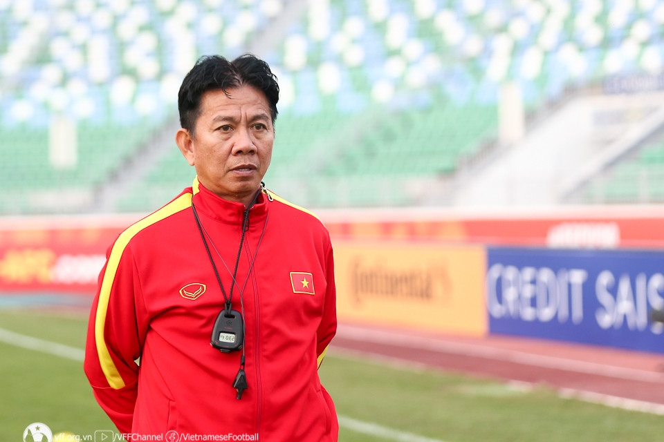 HLV Hoàng Anh Tuấn và ông Troussier có chung mục tiêu World Cup