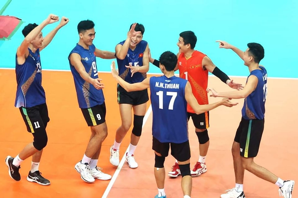 Tuyển bóng chuyền nam Việt Nam gặp Thái Lan ở bán kết giải châu Á