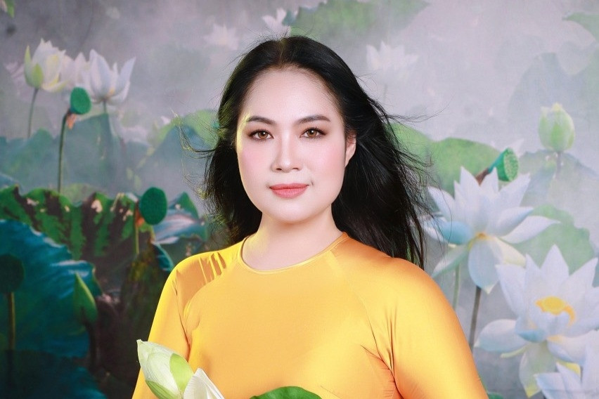 Hành trình giành Á quân 1 'Giọng ca vàng bolero' của nhân viên hành chính