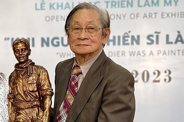 Họa sĩ Trang Phượng mở triển lãm tranh kháng chiến ở tuổi 84