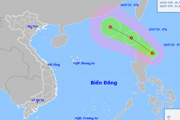 Tropical depression heads towards East Sea, gains strength