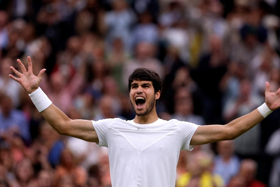 Carlos Alcaraz tái ngộ Djokovic ở chung kết Wimbledon 2023