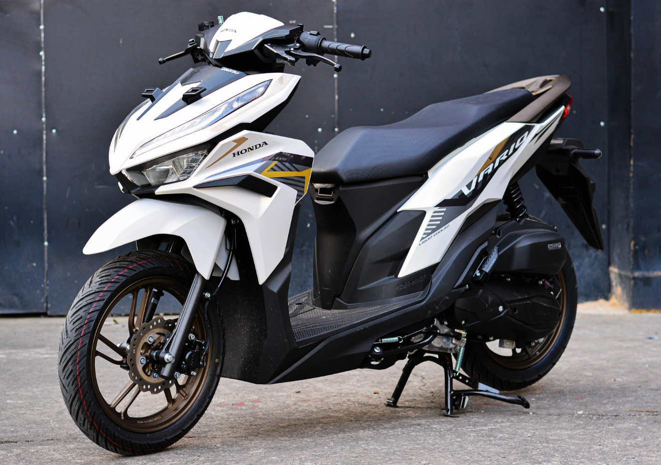 Giá bán của mẫu xe Honda Scoopy 2021 được nhập khẩu từ Thái Lan cao hơn so  với nhập khẩu từ Indonesia  Xe 360